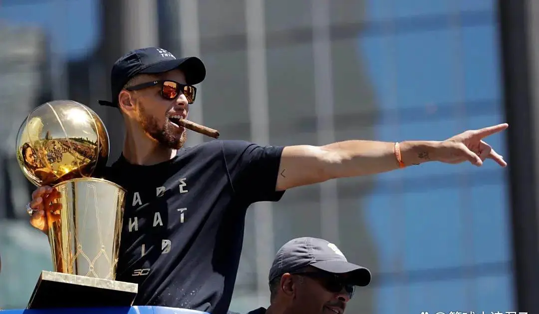 nba历史年薪_NBA球员高额合同_现役球員薪資排行榜