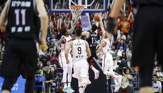 cba广东和辽宁_2019-2020赛季CBA聯賽开幕式 广东男篮 遼甯隊