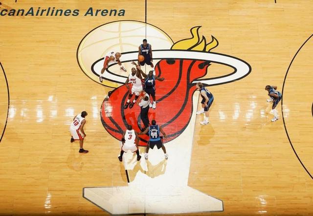 nba总决赛地板_经典总决赛地板回顾_NBA總決賽地板设计元素