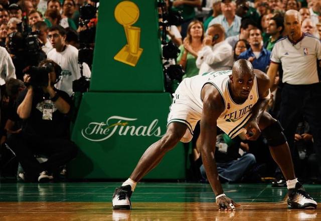 经典总决赛地板回顾_NBA總決賽地板设计元素_nba总决赛地板