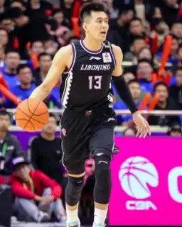 cba郭凱倫_郭凱倫郭艾倫关系_郭士強篮球生涯