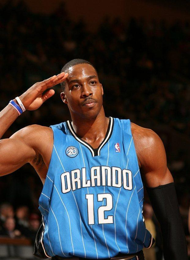 NBA最經典的10大慶祝動作，阿里纳斯嚣张，哈登的很喜感