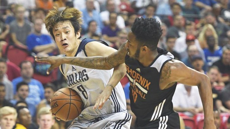 NBA历史上黄种人阵容_林書豪胡衛東渡边雄太易建聯姚明_nba1946