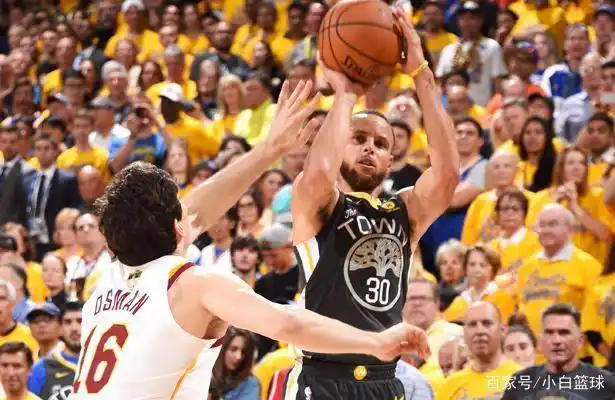 nba总决赛三分记录_庫裏常规赛单场13记三分球_湯普森季后赛单场11记三分球