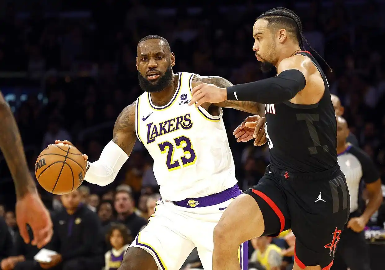 NBA湖人火箭比赛 戴维斯詹姆斯对决 休斯顿火箭青年军_火箭湖人nba