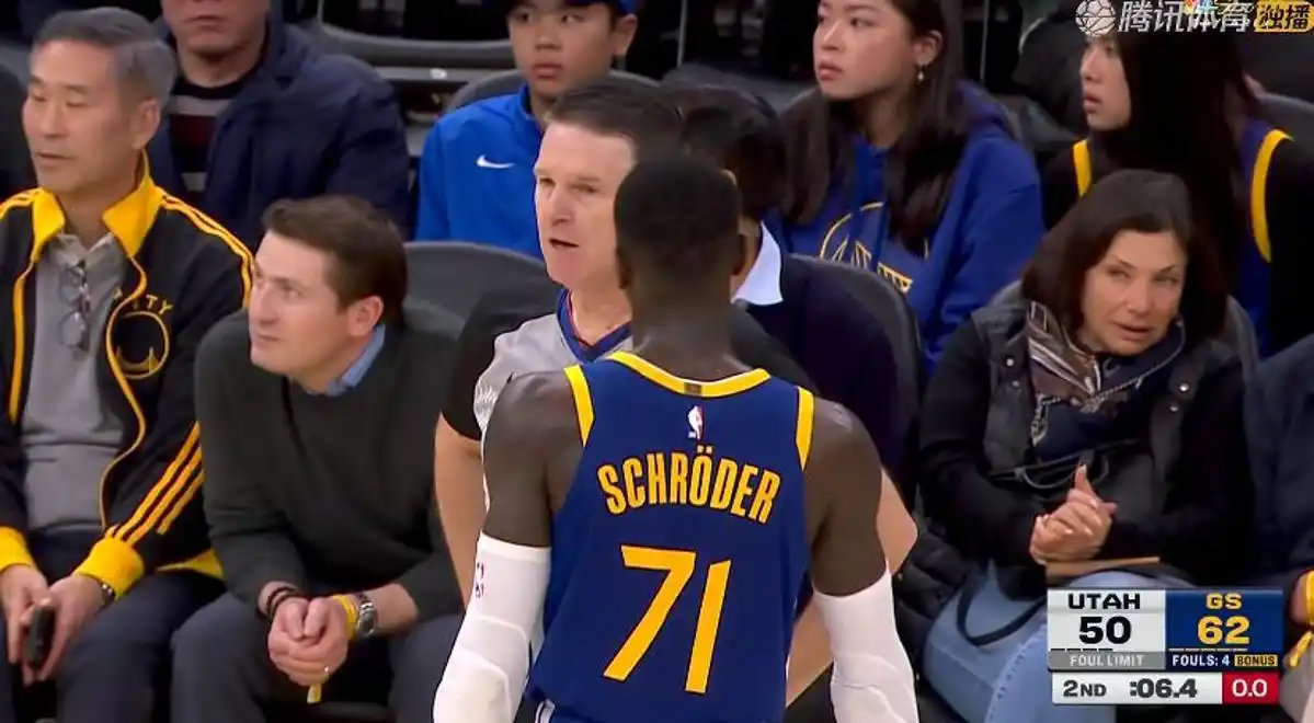 nba勇士对爵士_勇士主场对阵爵士_勇士爵士比赛战报