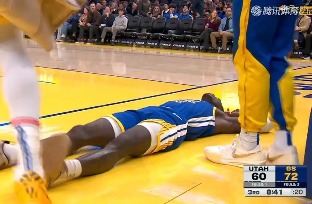 nba勇士对爵士_勇士主场对阵爵士_勇士爵士比赛战报