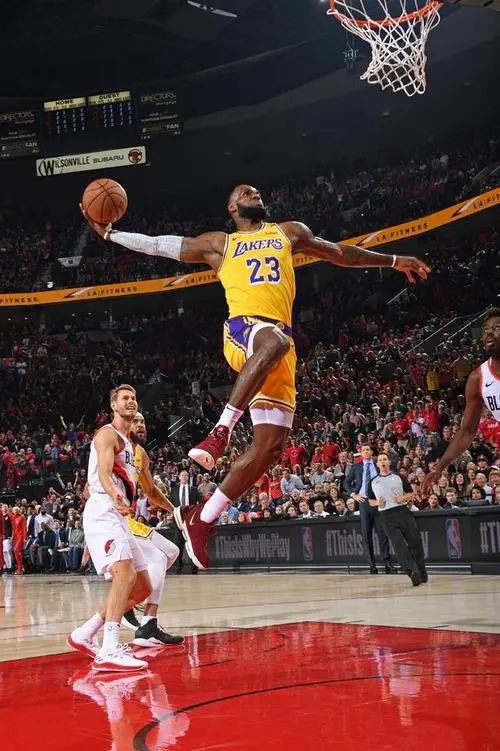 徐小溢_nba女主播小溢种子_:NBA女主播