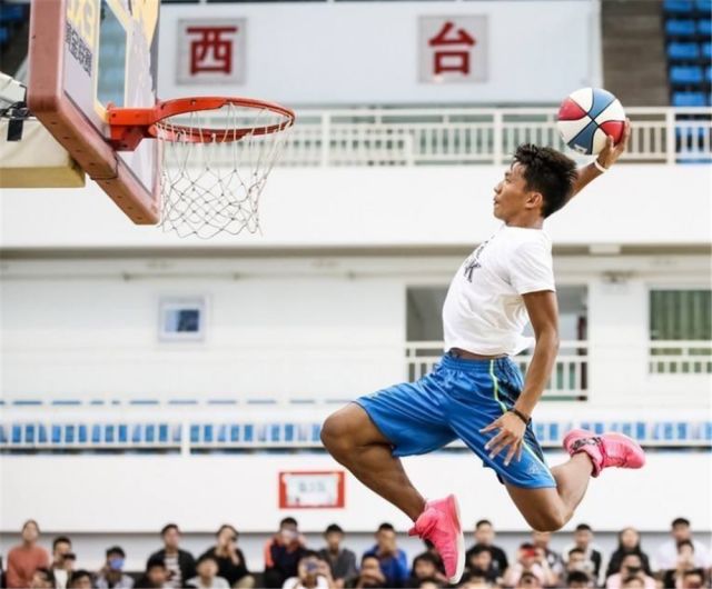 cba扣篮王_云南扣篮王 矣進宏 CBA全明星扣籃大賽