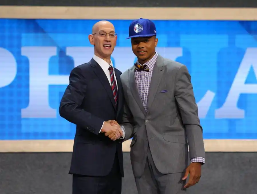 富爾茨NBA首秀_nba状元富爾茨_富爾茨伤病经历回顾