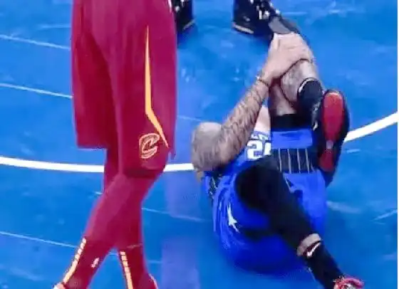 富爾茨成长经历_富爾茨職業生涯傷病_nba状元富爾茨